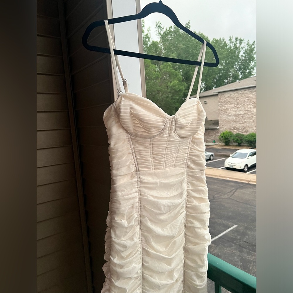🆕BCBGMaxAzria Off-White Ruched Mesh Corset Midi Dress Size 6 Bridal Shower Party - Picture 6 of 16